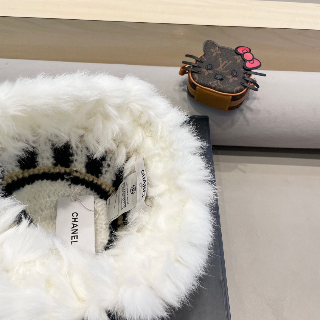  Chanel 兔毛边帽子女新款毛绒绒线帽秋冬保暖韩版百搭可爱休闲渔夫帽盆帽