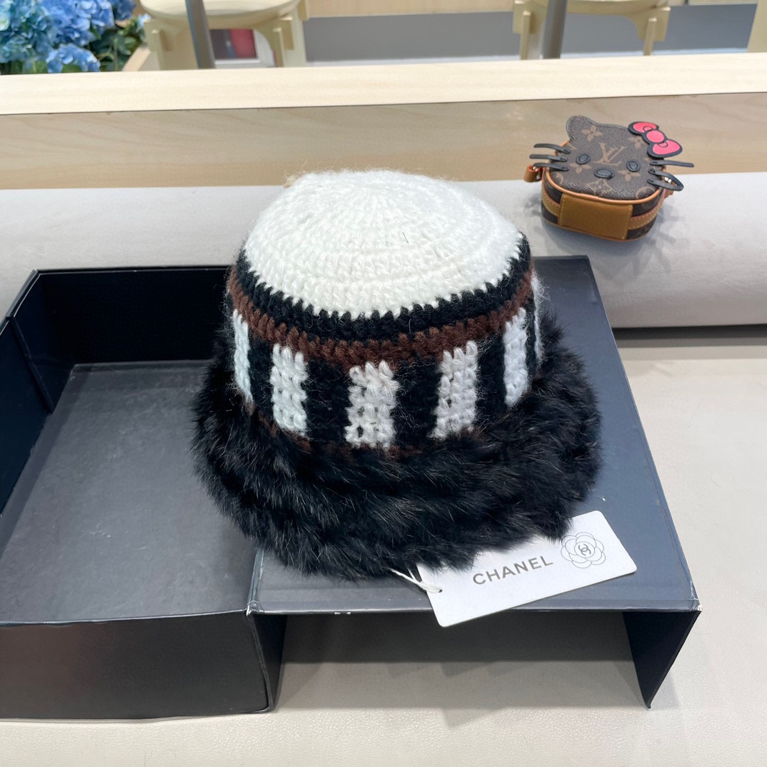   Chanel 兔毛边帽子女新款毛绒绒线帽秋冬保暖韩版百搭可爱休闲渔夫帽盆帽