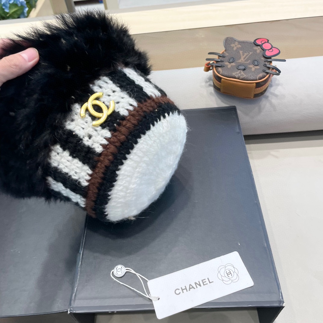   Chanel 兔毛边帽子女新款毛绒绒线帽秋冬保暖韩版百搭可爱休闲渔夫帽盆帽