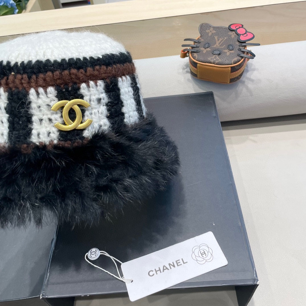   Chanel 兔毛边帽子女新款毛绒绒线帽秋冬保暖韩版百搭可爱休闲渔夫帽盆帽