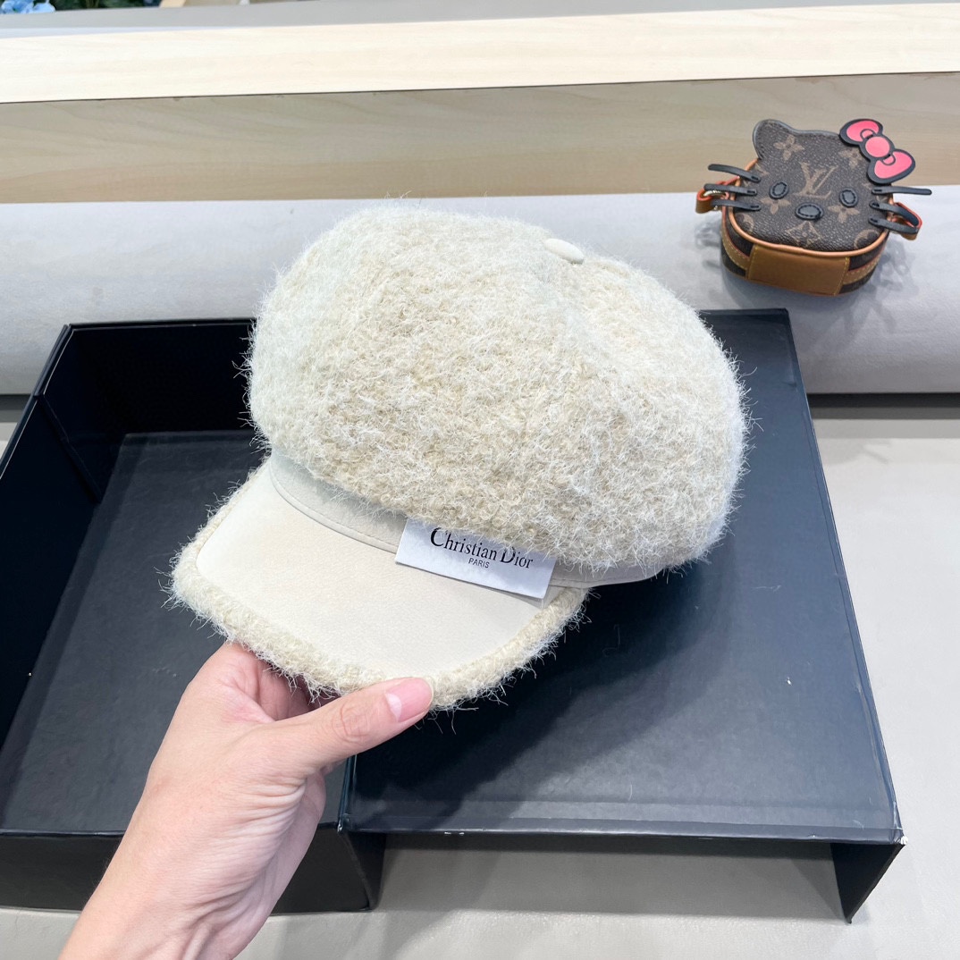  Dior迪奥新款韩版2024年秋冬休闲鸭舌帽   时尚字母拼接女士贝雷帽子
