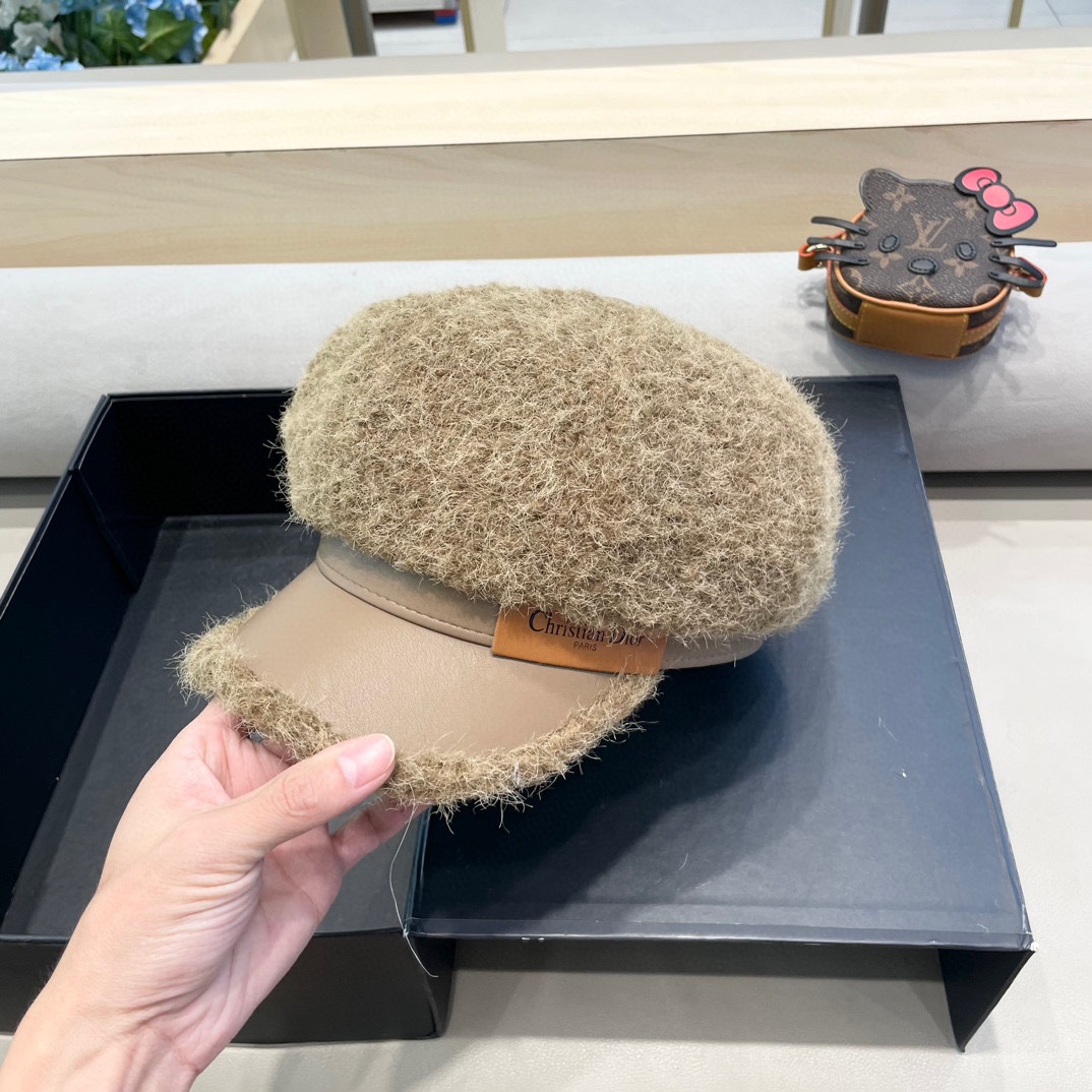  Dior迪奥新款韩版2024年秋冬休闲鸭舌帽   时尚字母拼接女士贝雷帽子
