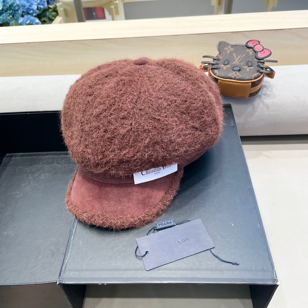  Dior迪奥新款韩版2024年秋冬休闲鸭舌帽   时尚字母拼接女士贝雷帽子