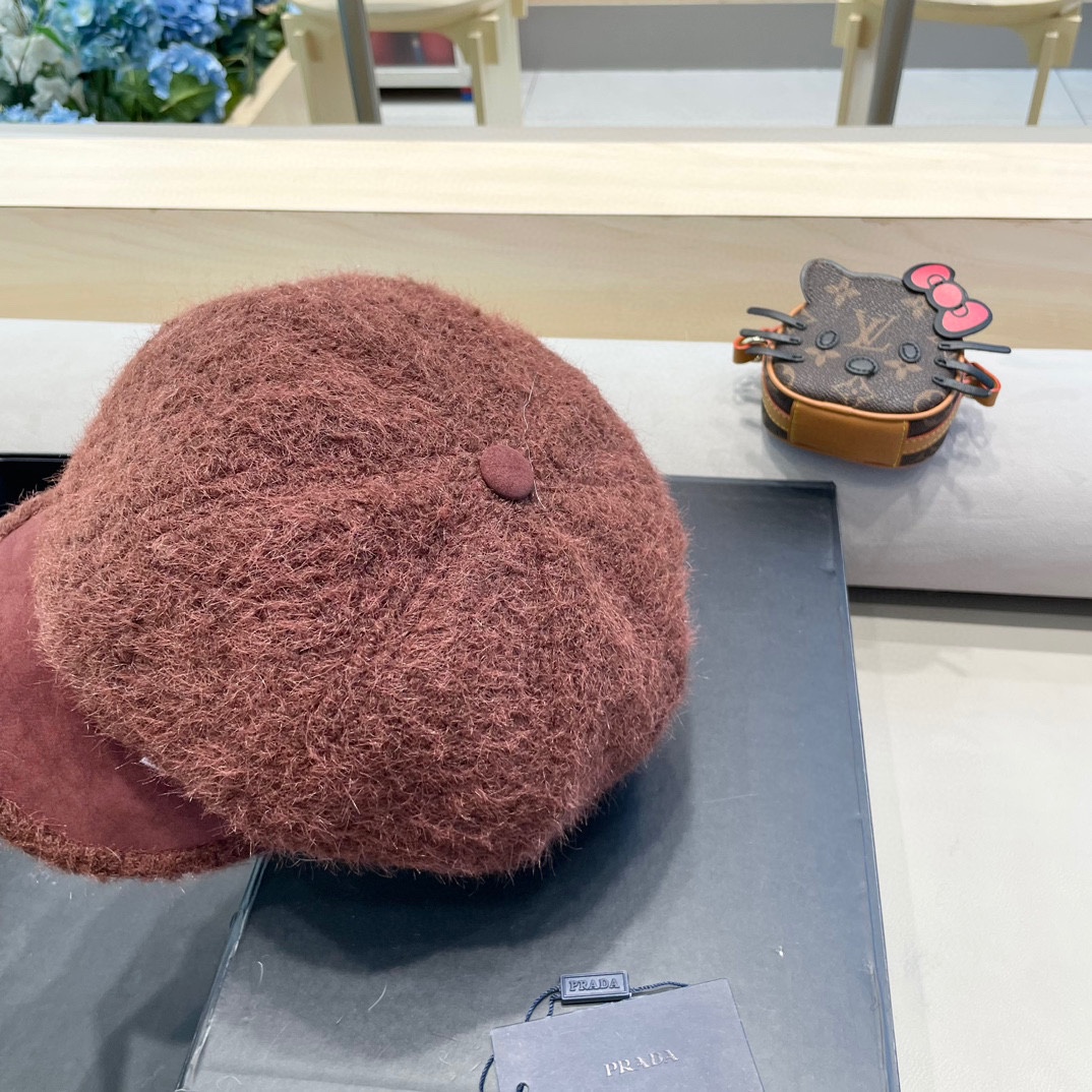  Dior迪奥新款韩版2024年秋冬休闲鸭舌帽   时尚字母拼接女士贝雷帽子