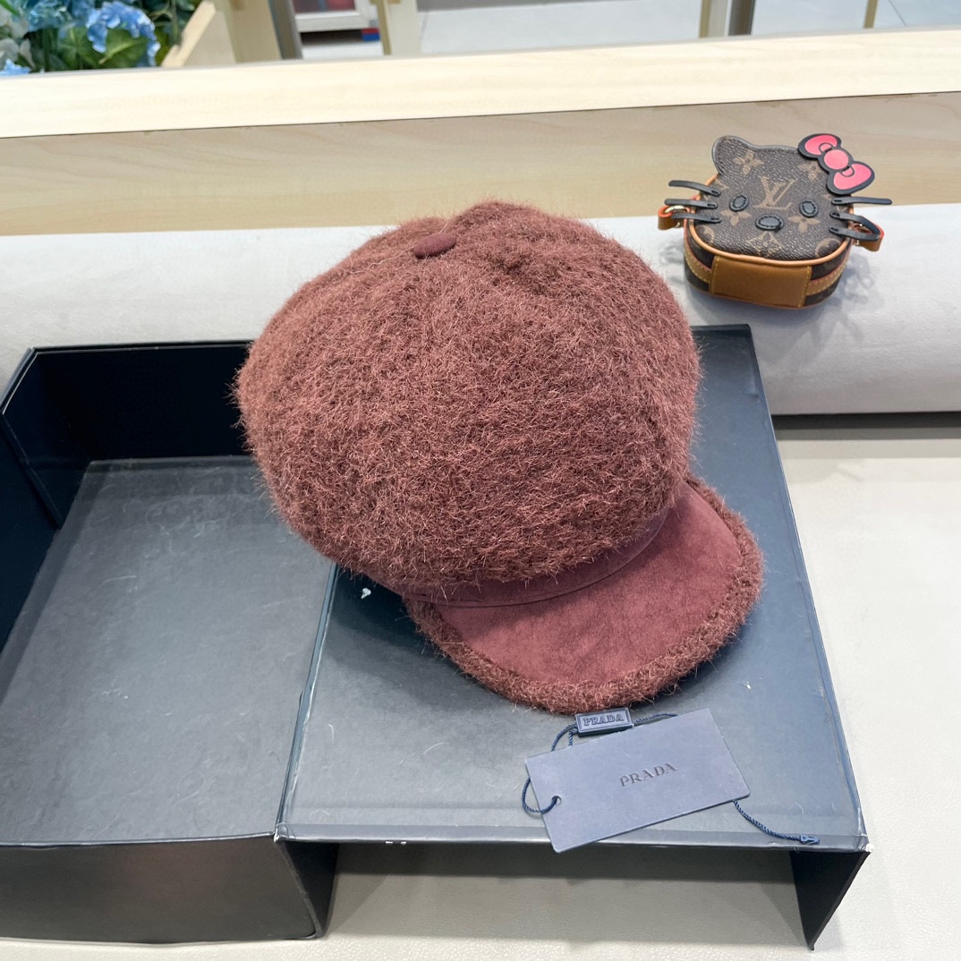  Dior迪奥新款韩版2024年秋冬休闲鸭舌帽   时尚字母拼接女士贝雷帽子