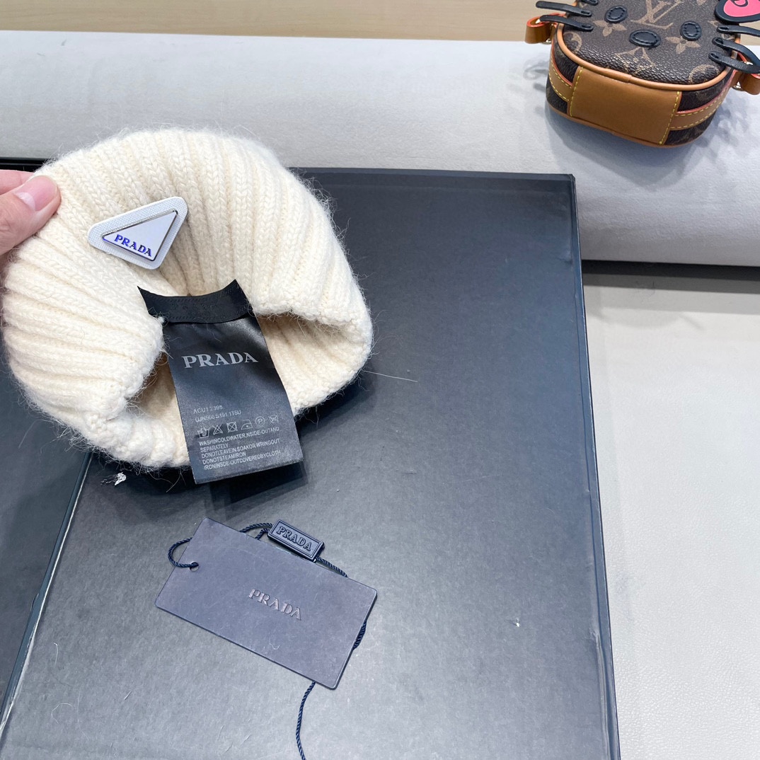  普拉达Prada秋冬韩版百搭兔毛针织帽保暖小头围麻花日系休闲纯色复古毛线帽潮