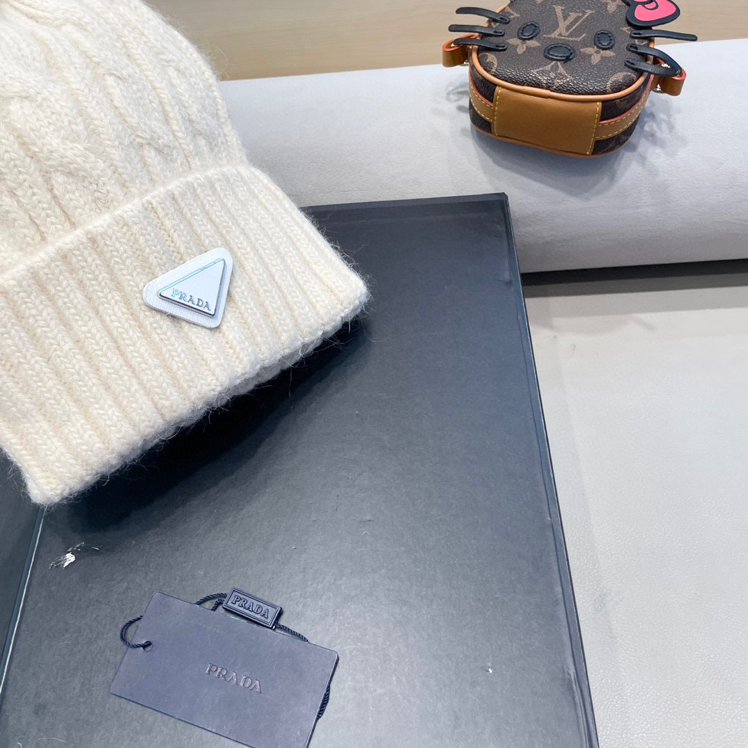  普拉达Prada秋冬韩版百搭兔毛针织帽保暖小头围麻花日系休闲纯色复古毛线帽潮