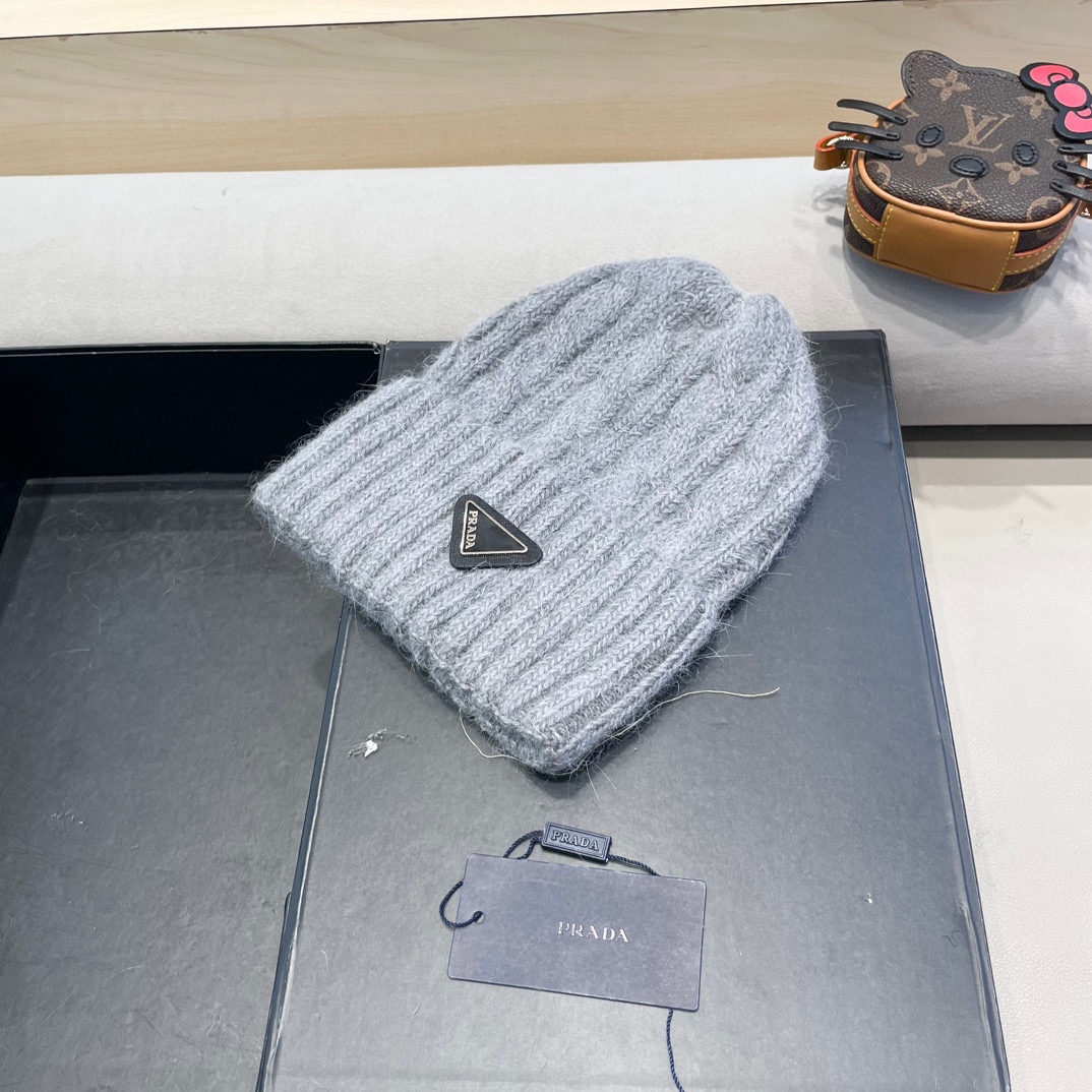 普拉达Prada秋冬韩版百搭兔毛针织帽保暖小头围麻花日系休闲纯色复古毛线帽潮