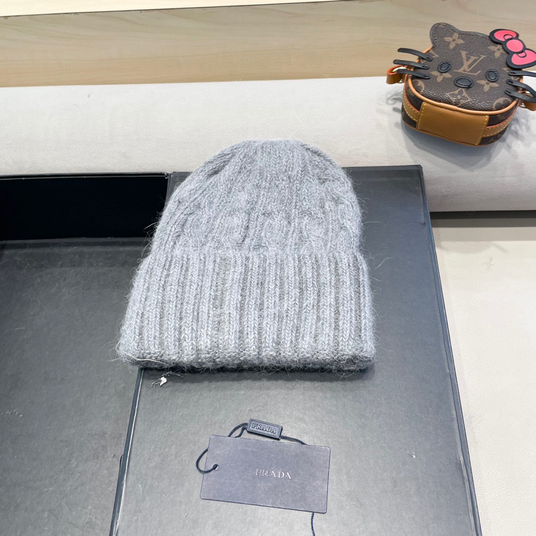 普拉达Prada秋冬韩版百搭兔毛针织帽保暖小头围麻花日系休闲纯色复古毛线帽潮