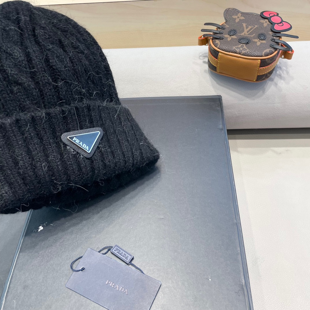  普拉达Prada秋冬韩版百搭兔毛针织帽保暖小头围麻花日系休闲纯色复古毛线帽潮