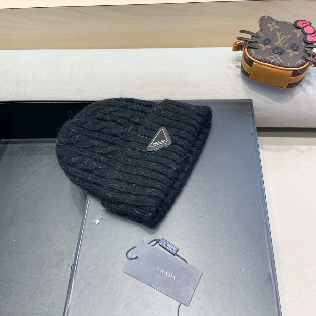  普拉达Prada秋冬韩版百搭兔毛针织帽保暖小头围麻花日系休闲纯色复古毛线帽潮