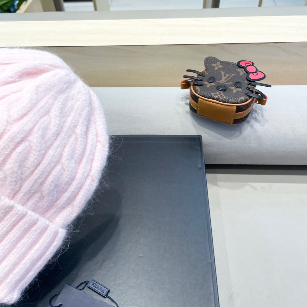  普拉达Prada秋冬韩版百搭兔毛针织帽保暖小头围麻花日系休闲纯色复古毛线帽潮