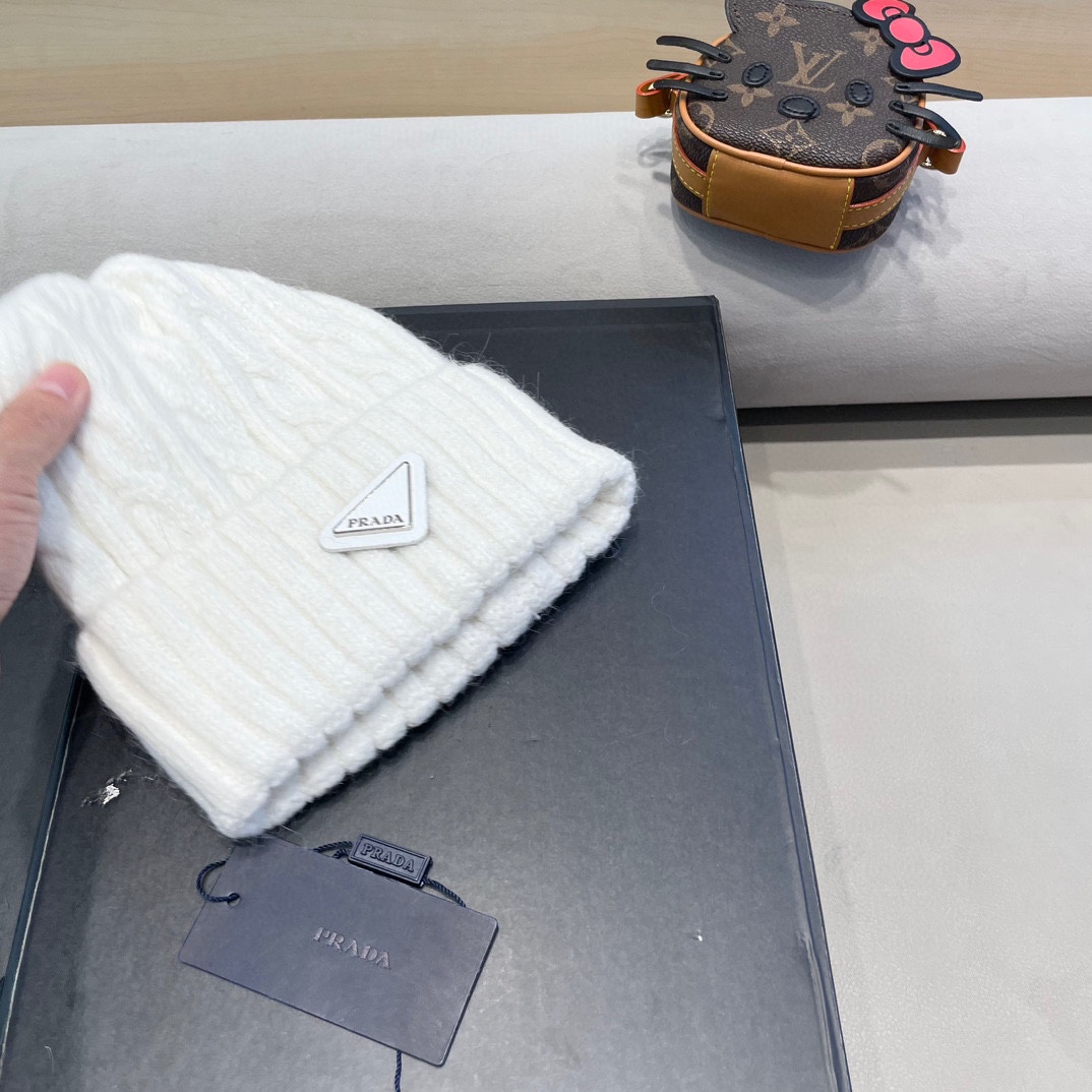  普拉达Prada秋冬韩版百搭兔毛针织帽保暖小头围麻花日系休闲纯色复古毛线帽潮