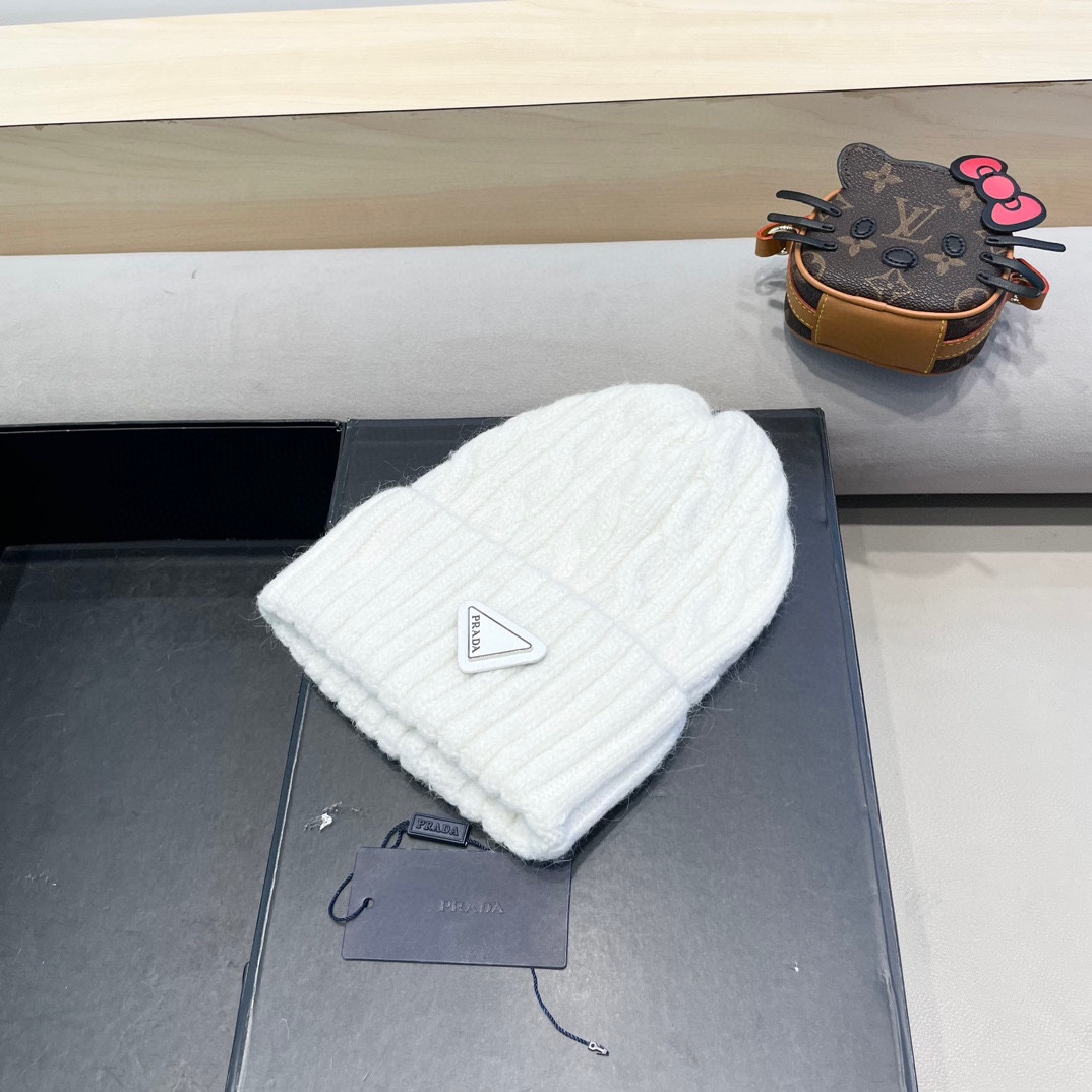  普拉达Prada秋冬韩版百搭兔毛针织帽保暖小头围麻花日系休闲纯色复古毛线帽潮