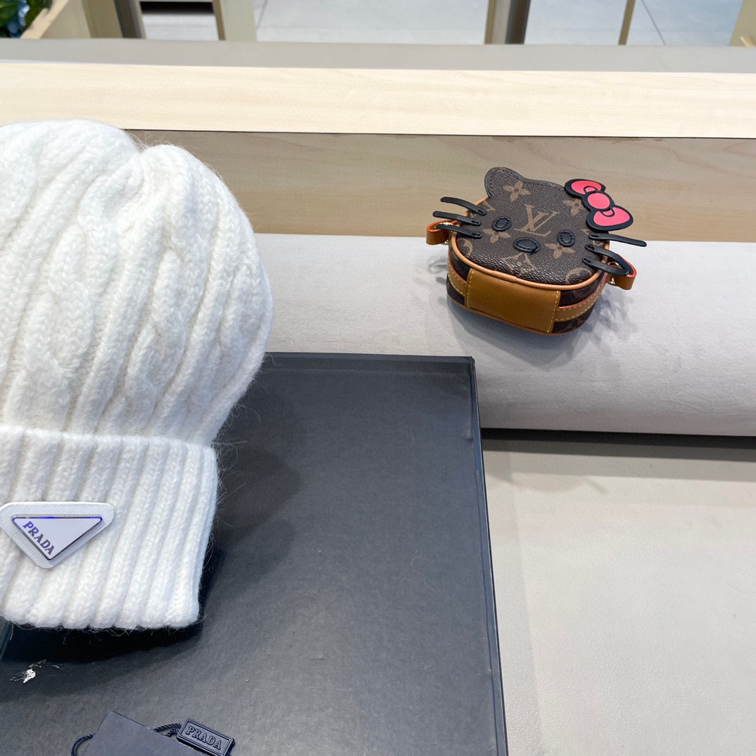  普拉达Prada秋冬韩版百搭兔毛针织帽保暖小头围麻花日系休闲纯色复古毛线帽潮