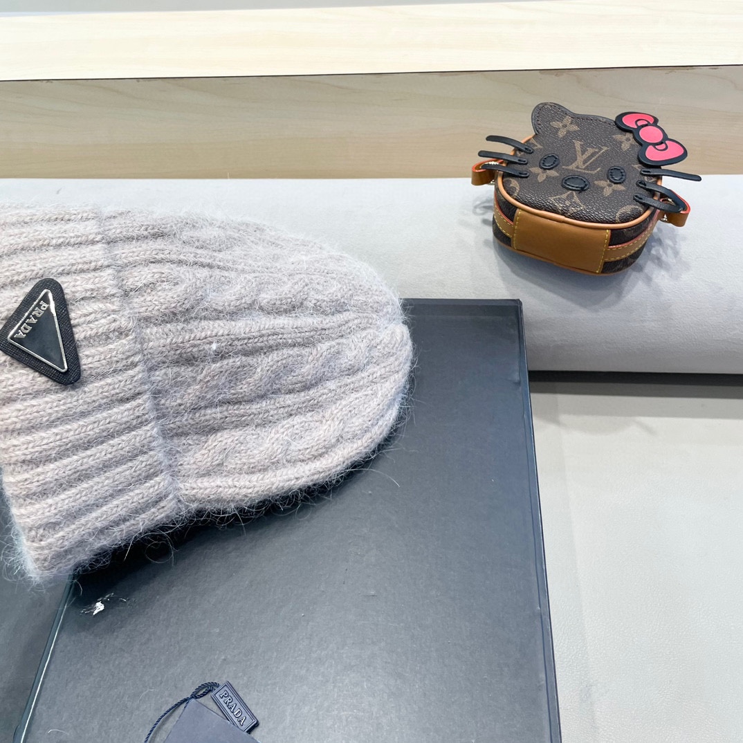  普拉达Prada秋冬韩版百搭兔毛针织帽保暖小头围麻花日系休闲纯色复古毛线帽潮