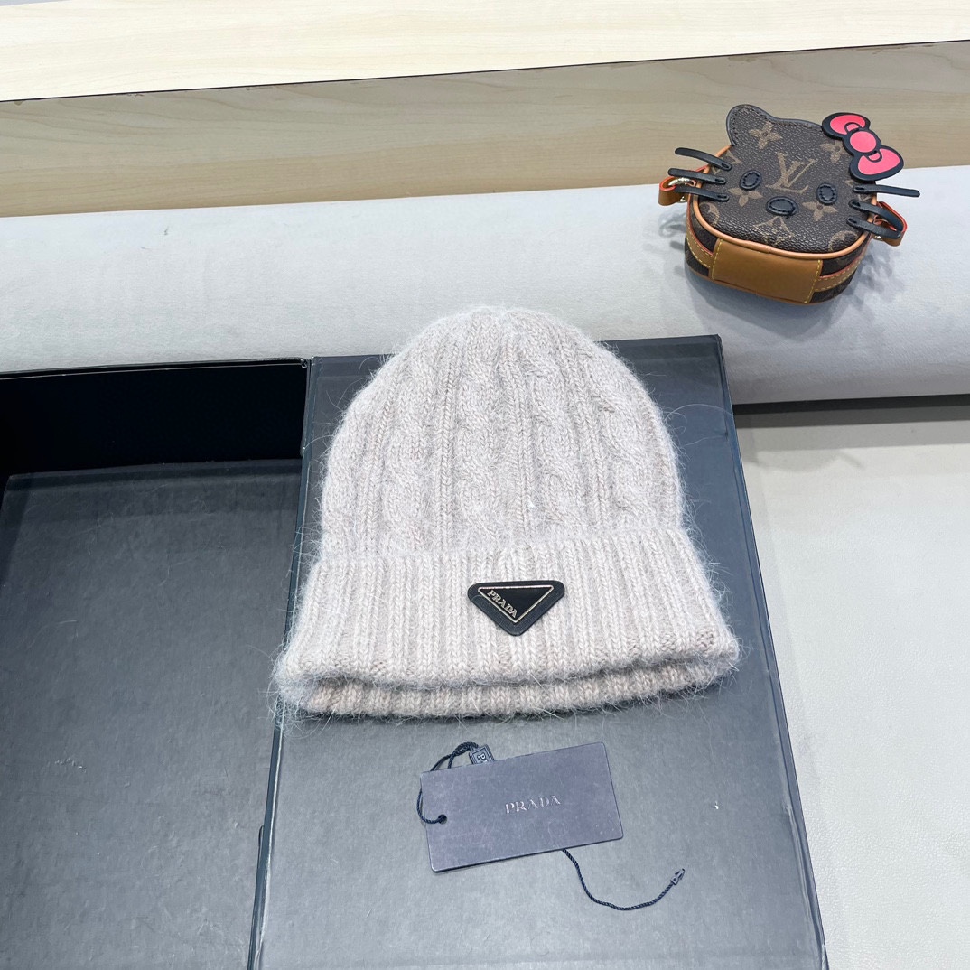 NO:364516,Prada Prada autumn and winter Korean version versatile rabbit wool knitted hat warm small head circumference Japanese casual solid color retro wool hat trendy hat fisherman hat baseball hat knitted hat, hat, prada, prada, espadrilles, hats普拉达Prada秋冬韩版百搭兔毛针织帽保暖小头围麻花日系休闲纯色复古毛线帽潮帽子渔夫帽棒球帽针织帽,帽子,prada,prada,espadrilles,hats,hat