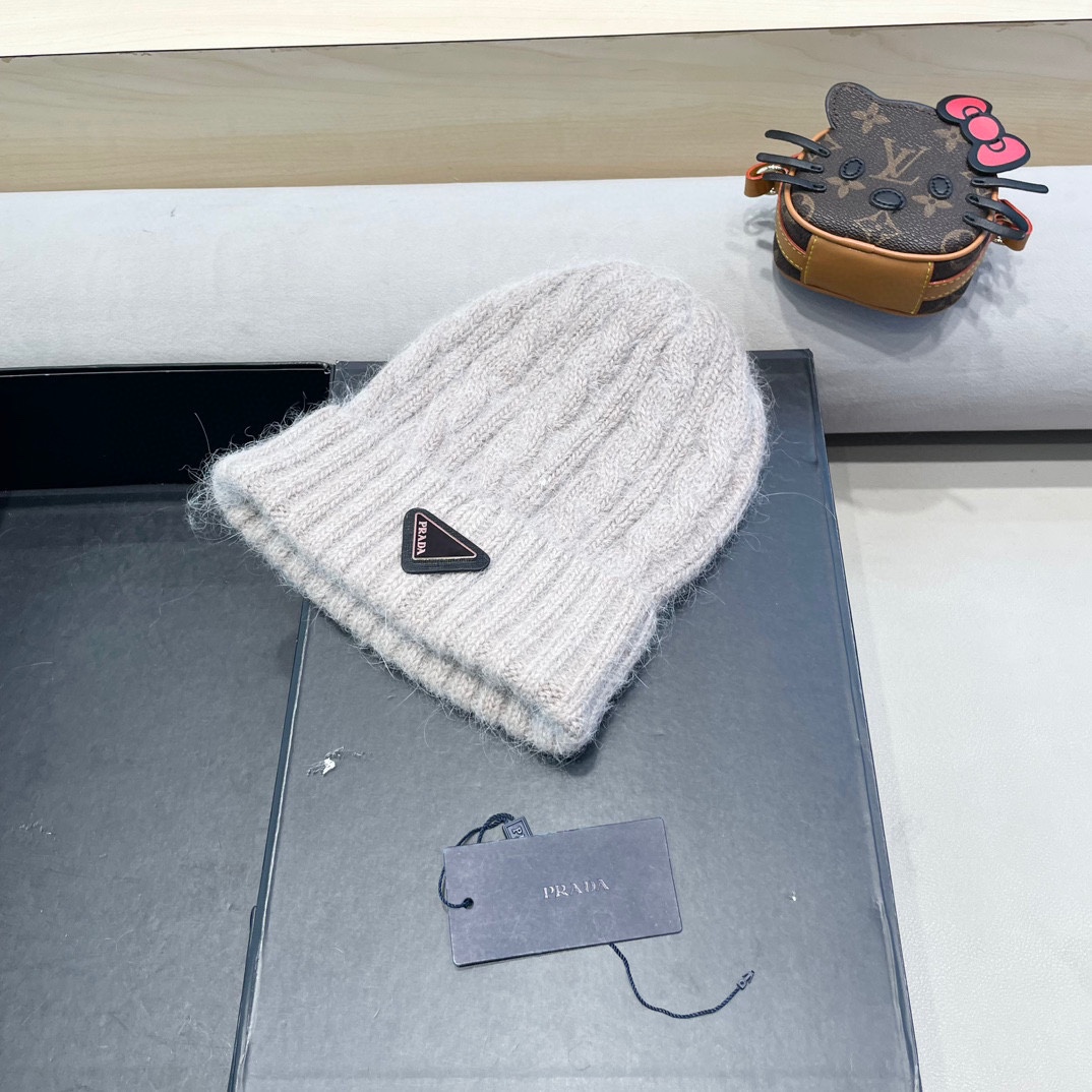  普拉达Prada秋冬韩版百搭兔毛针织帽保暖小头围麻花日系休闲纯色复古毛线帽潮