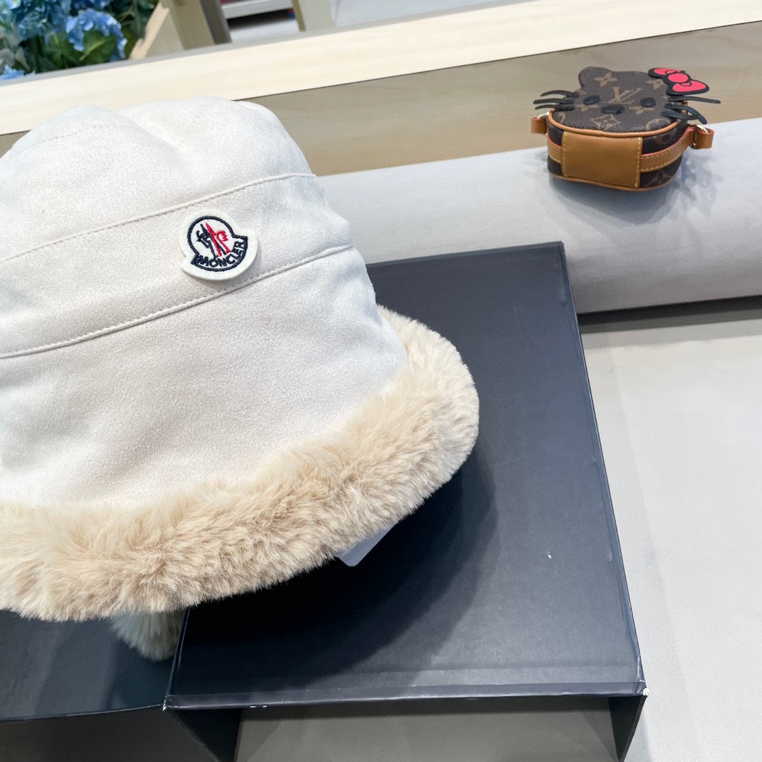  moncler潮牌蒙口凌誉麂皮绒球球渔夫帽加厚加绒保暖百搭滑雪护耳雷锋帽