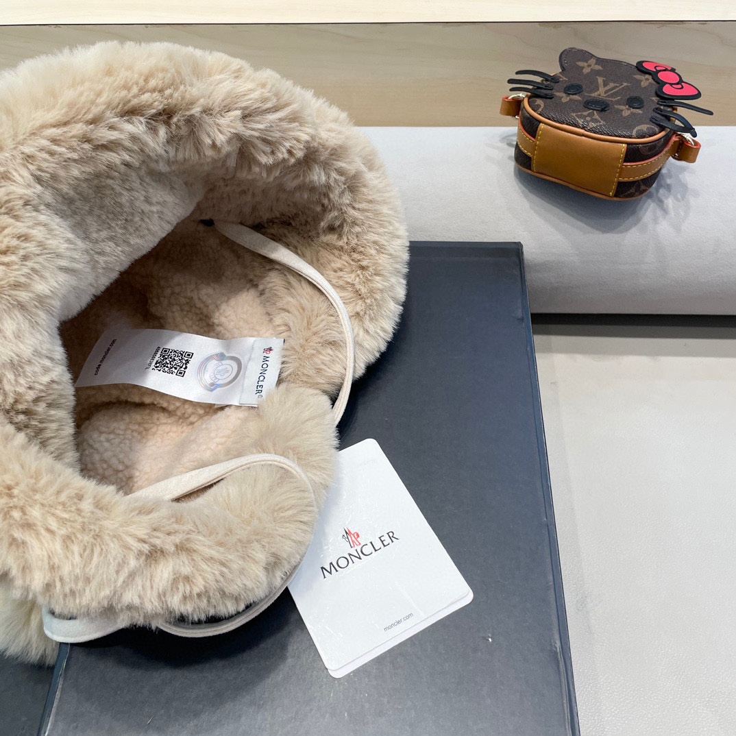  moncler潮牌蒙口凌誉麂皮绒球球渔夫帽加厚加绒保暖百搭滑雪护耳雷锋帽