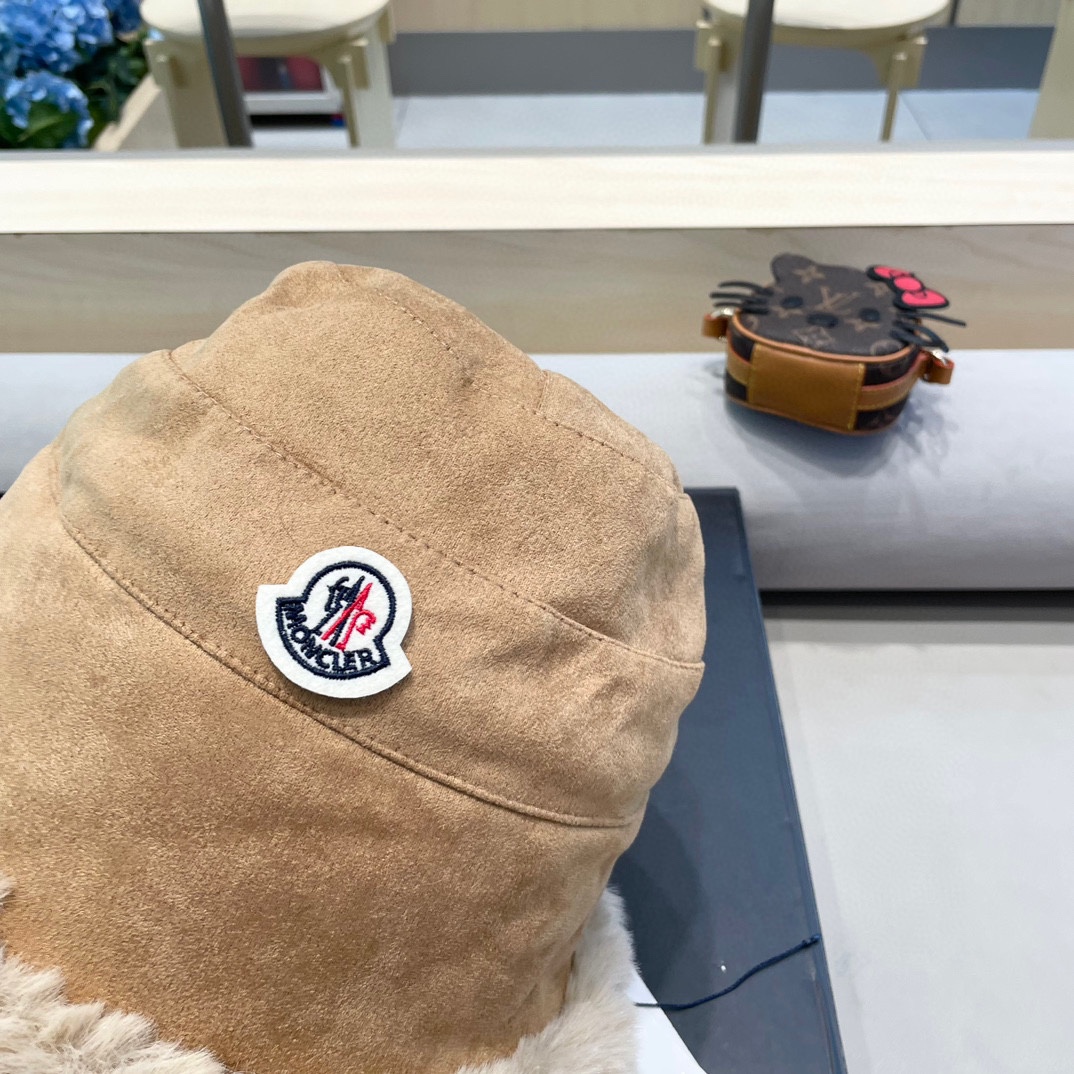  moncler潮牌蒙口凌誉麂皮绒球球渔夫帽加厚加绒保暖百搭滑雪护耳雷锋帽