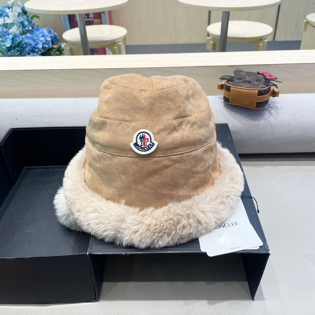  moncler潮牌蒙口凌誉麂皮绒球球渔夫帽加厚加绒保暖百搭滑雪护耳雷锋帽