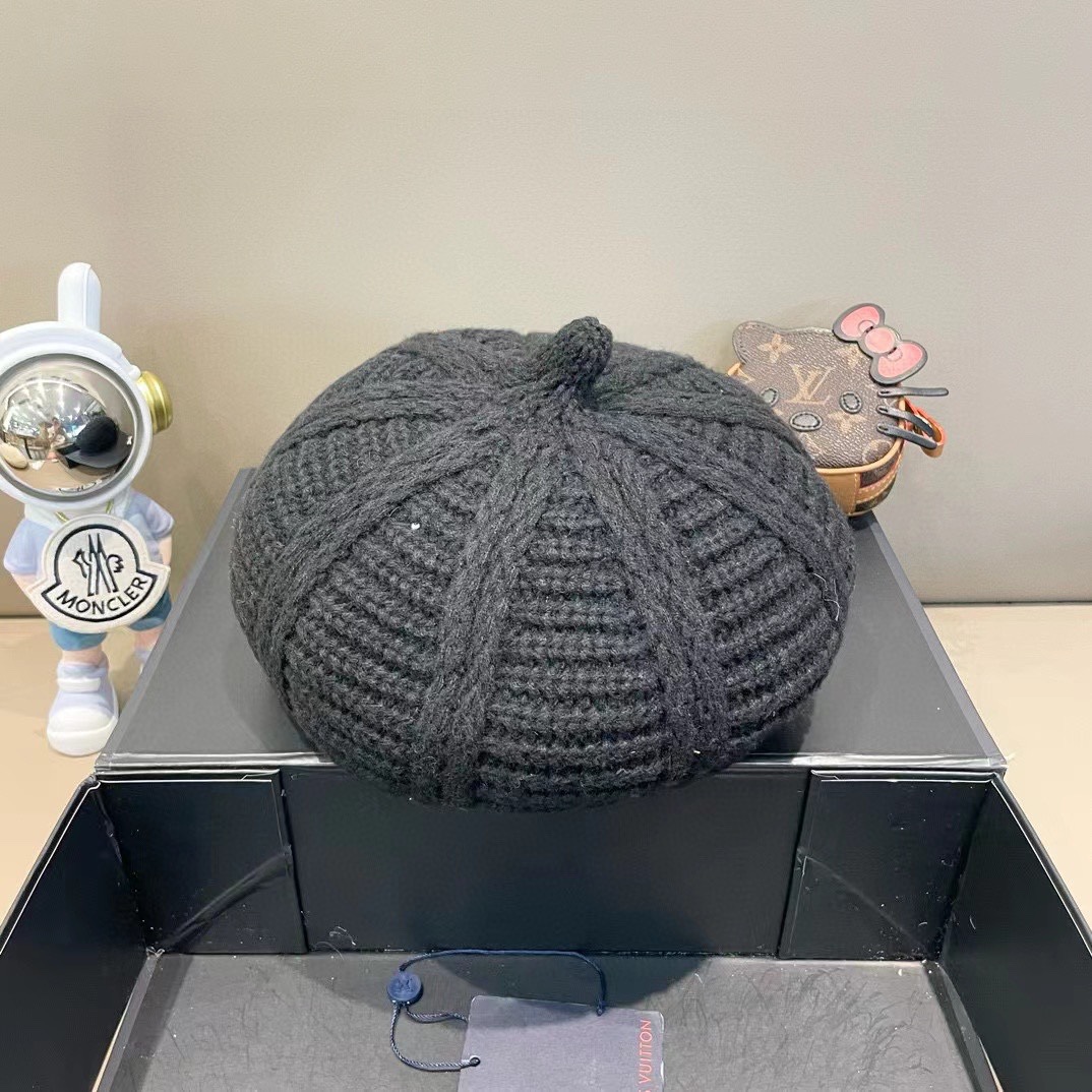  LV路易威登针织贝雷帽，帽型超百搭，头围57cm左右