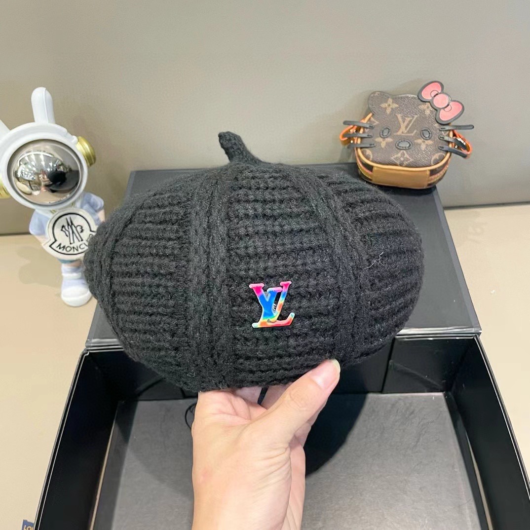  LV路易威登针织贝雷帽，帽型超百搭，头围57cm左右