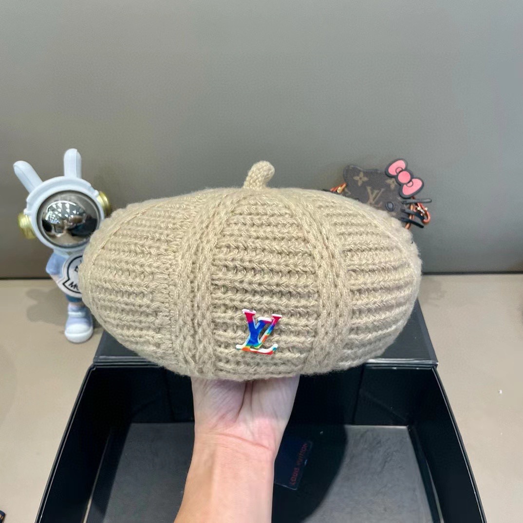  LV路易威登针织贝雷帽，帽型超百搭，头围57cm左右
