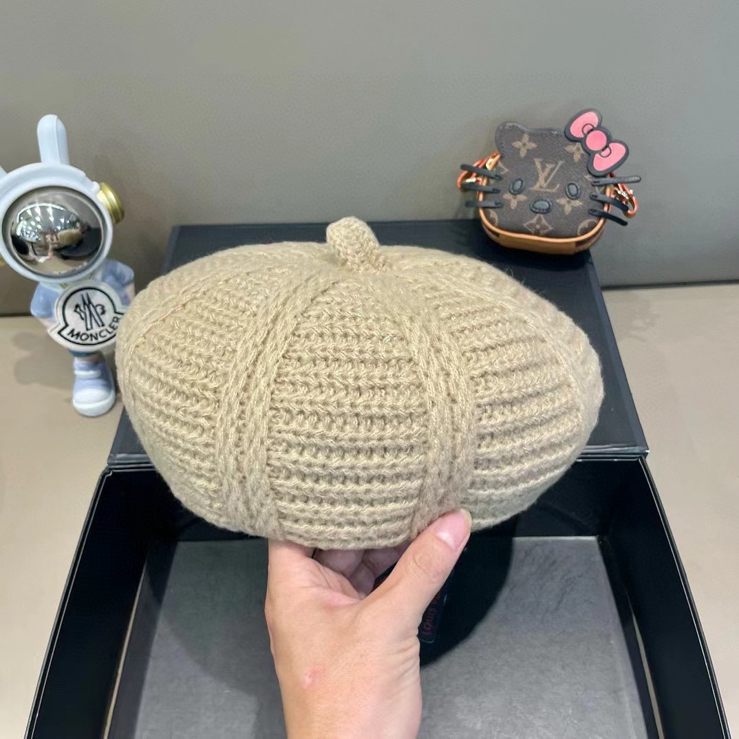  LV路易威登针织贝雷帽，帽型超百搭，头围57cm左右