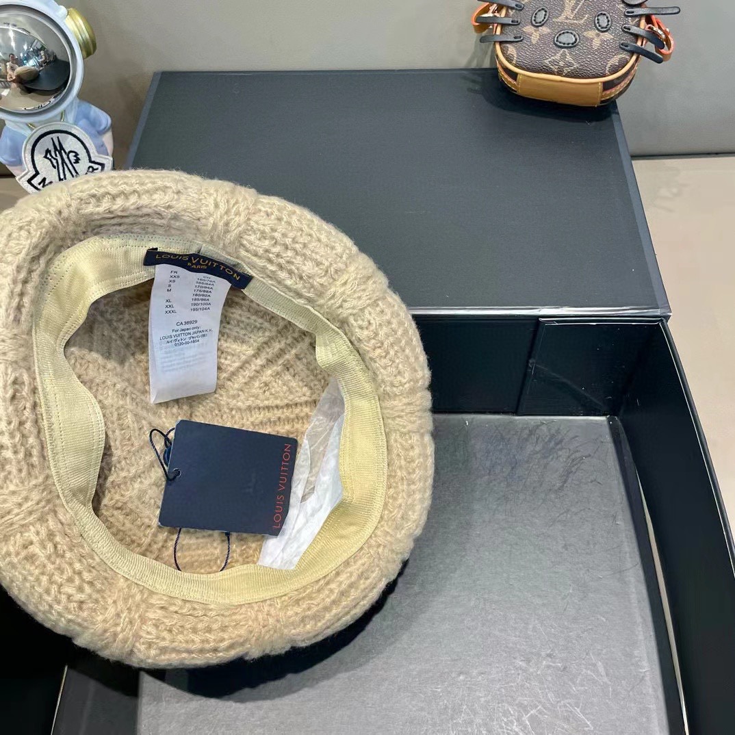  LV路易威登针织贝雷帽，帽型超百搭，头围57cm左右
