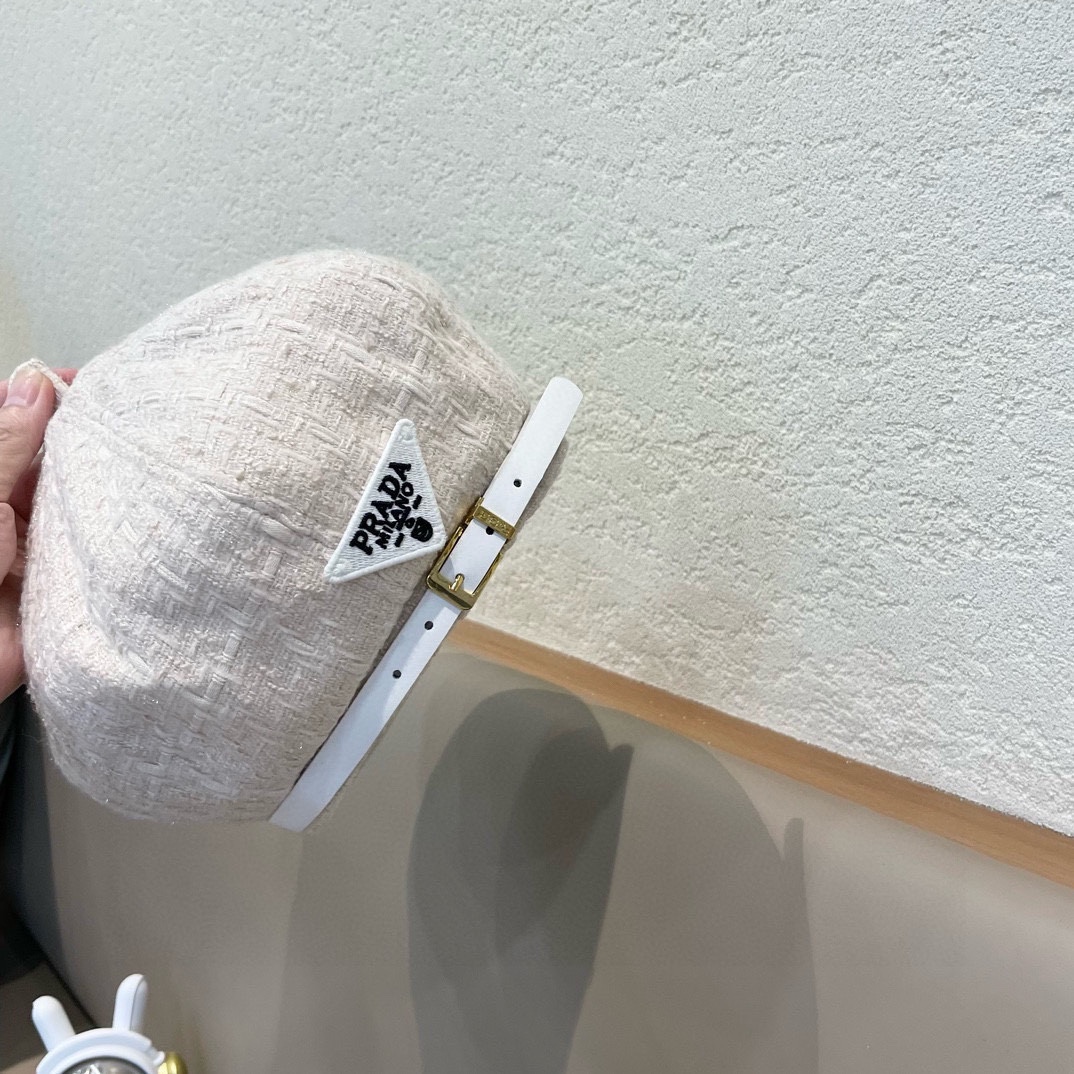  PRADA普拉达贝雷帽女秋冬圆脸显脸小蓓蕾帽网红潮日系复古休闲百搭画家帽