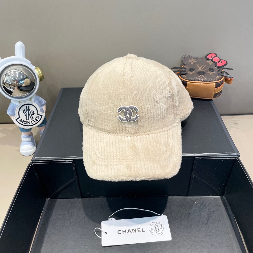 【CHANEL香奈儿】新款秋冬小香风款棒球帽🧢，毛绒绒的非常舒服 大牌款超好搭配，闭眼入的一款
