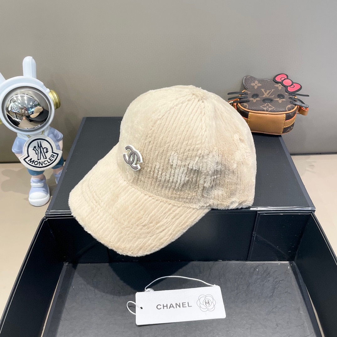  【CHANEL香奈儿】新款秋冬小香风款棒球帽🧢，毛绒绒的非常舒服 大牌款超好搭配，闭眼入的一款