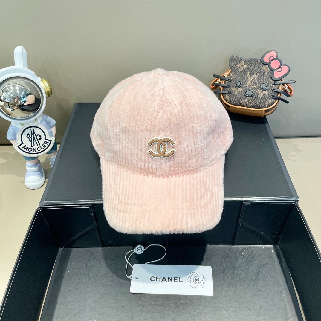  【CHANEL香奈儿】新款秋冬小香风款棒球帽🧢，毛绒绒的非常舒服 大牌款超好搭配，闭眼入的一款