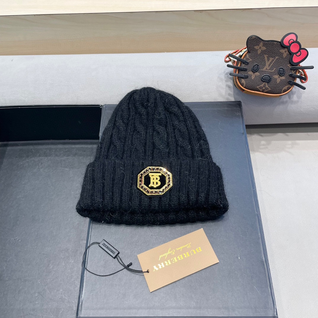  巴宝莉Burberry2024新款针织麻花毛线帽女秋冬季护耳防寒保暖帽子字母贴布冷帽潮