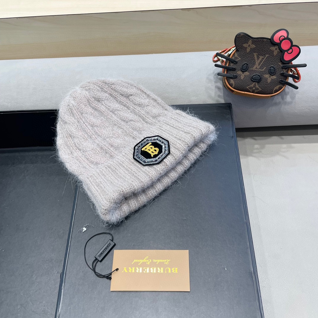   巴宝莉Burberry2024新款针织麻花毛线帽女秋冬季护耳防寒保暖帽子字母贴布冷帽潮