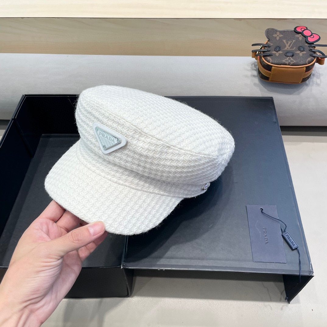  普拉达Prada秋冬天名媛风日系休闲韩版贝雷帽百搭女士英伦欧美黑色平顶帽潮流