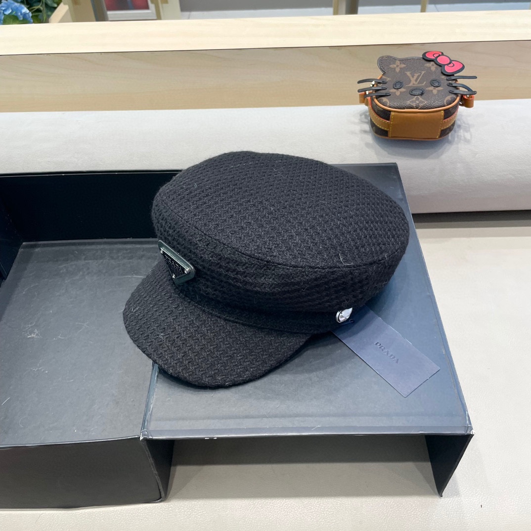  普拉达Prada秋冬天名媛风日系休闲韩版贝雷帽百搭女士英伦欧美黑色平顶帽潮流