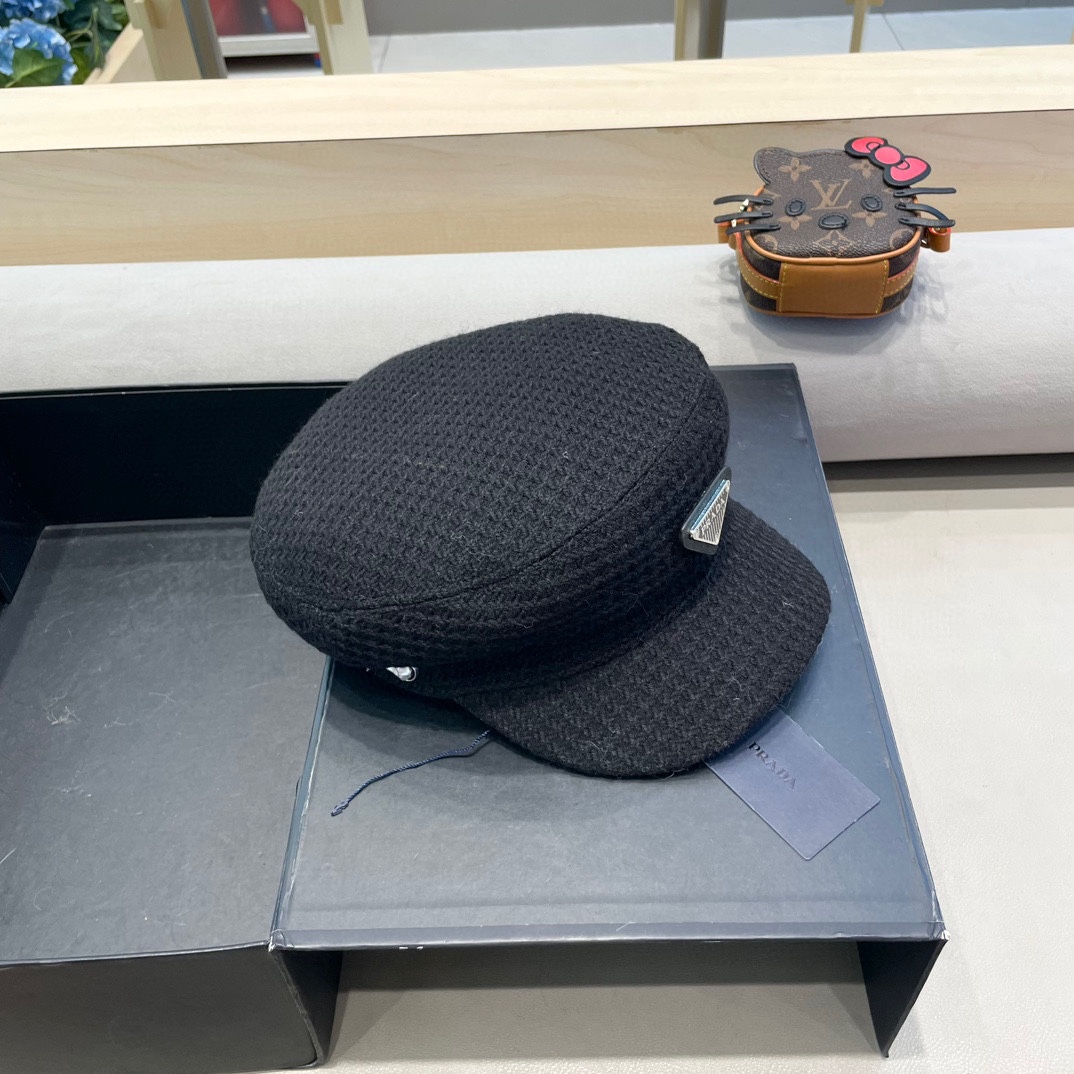  普拉达Prada秋冬天名媛风日系休闲韩版贝雷帽百搭女士英伦欧美黑色平顶帽潮流