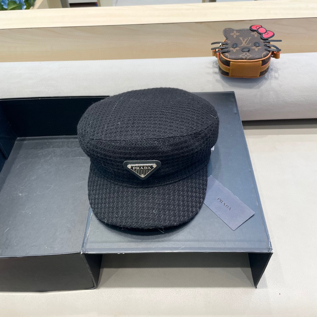  普拉达Prada秋冬天名媛风日系休闲韩版贝雷帽百搭女士英伦欧美黑色平顶帽潮流