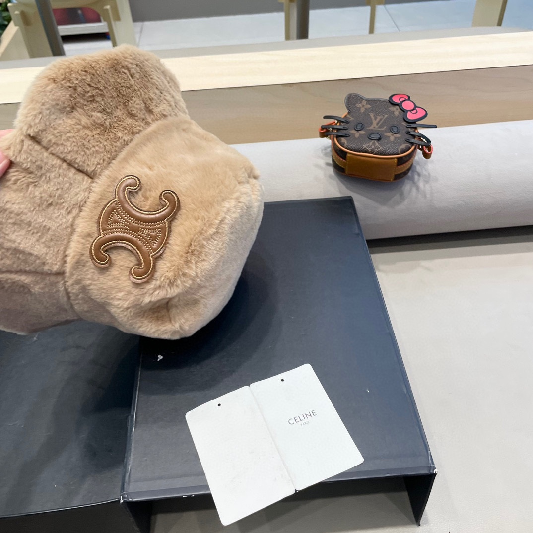 塞琳Celine韩版兔毛渔夫帽子女素颜百搭保暖遮脸水桶帽秋冬毛茸茸显脸小盆帽
