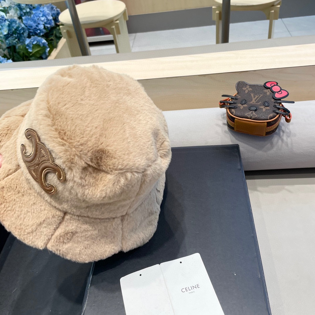 塞琳Celine韩版兔毛渔夫帽子女素颜百搭保暖遮脸水桶帽秋冬毛茸茸显脸小盆帽