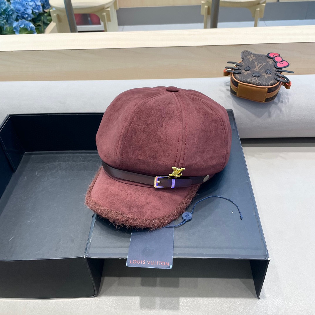  lv路易威登2024年冬季新款韩版简约百搭小皮扣八角帽子女加厚加绒保暖画家帽