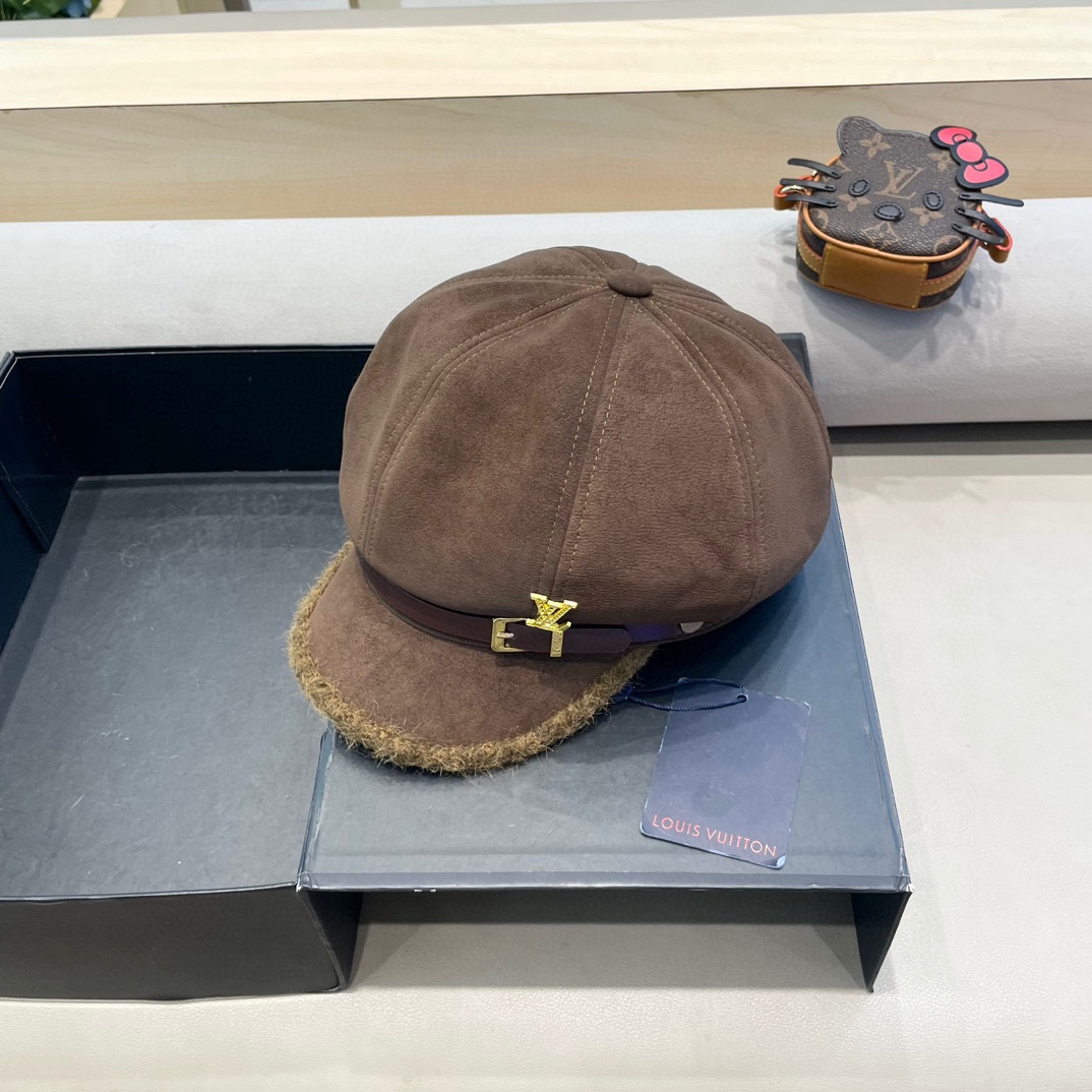  lv路易威登2024年冬季新款韩版简约百搭小皮扣八角帽子女加厚加绒保暖画家帽