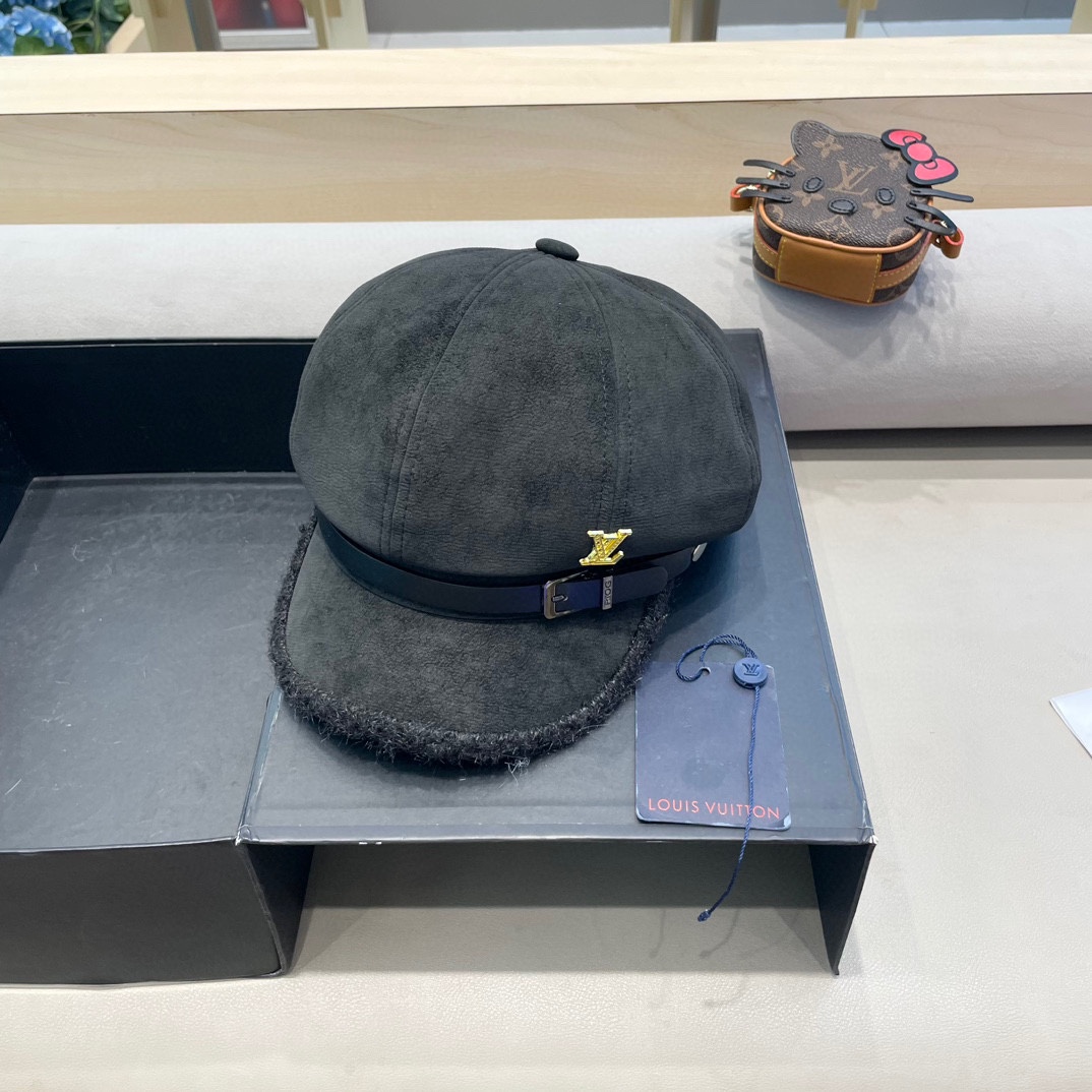  lv路易威登2024年冬季新款韩版简约百搭小皮扣八角帽子女加厚加绒保暖画家帽