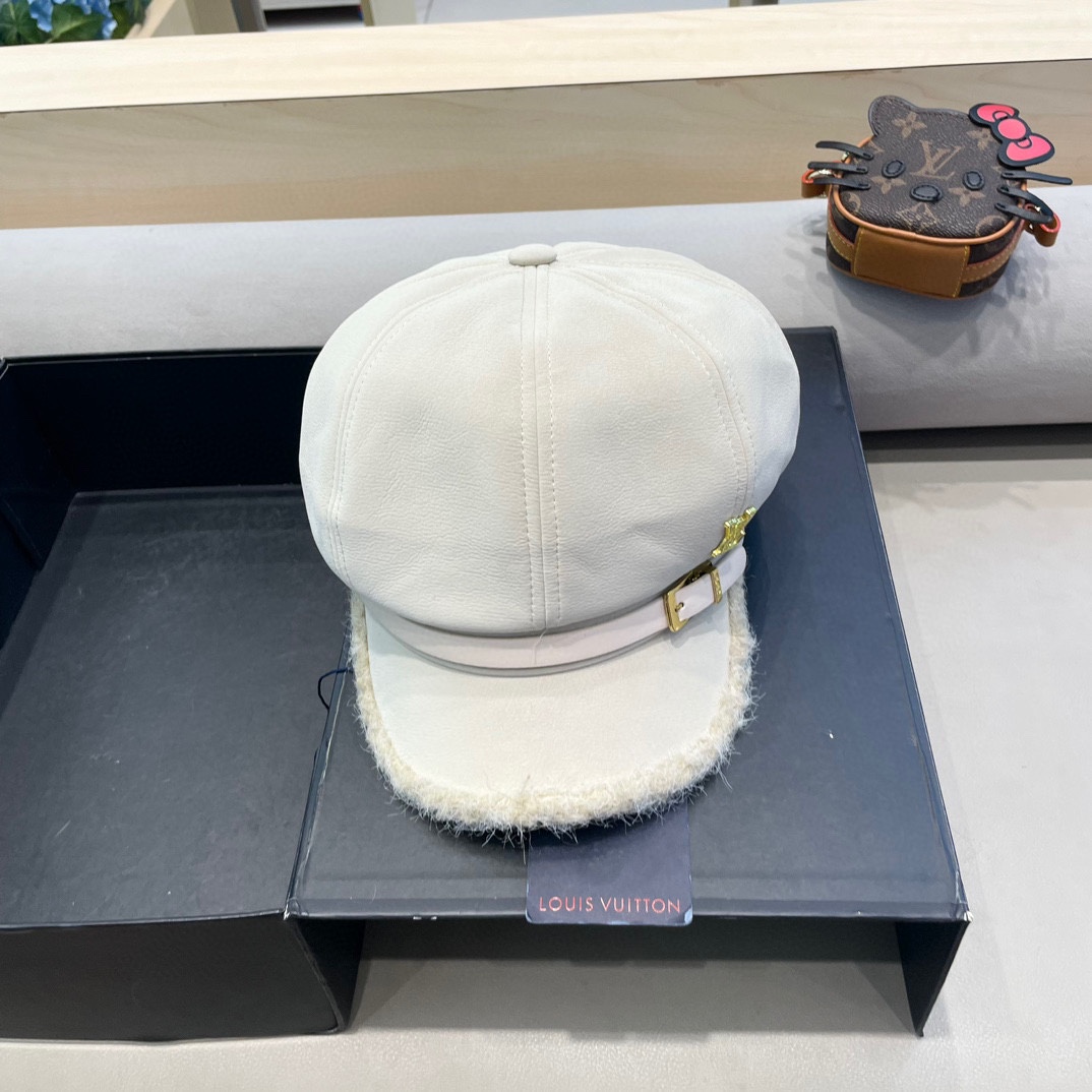  lv路易威登2024年冬季新款韩版简约百搭小皮扣八角帽子女加厚加绒保暖画家帽