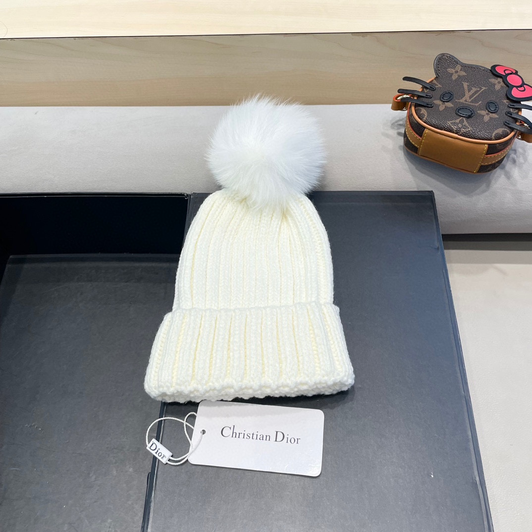 moncler针织帽秋冬新款帽子女士毛线帽仿狐狸毛球球帽假毛球加厚保暖帽子