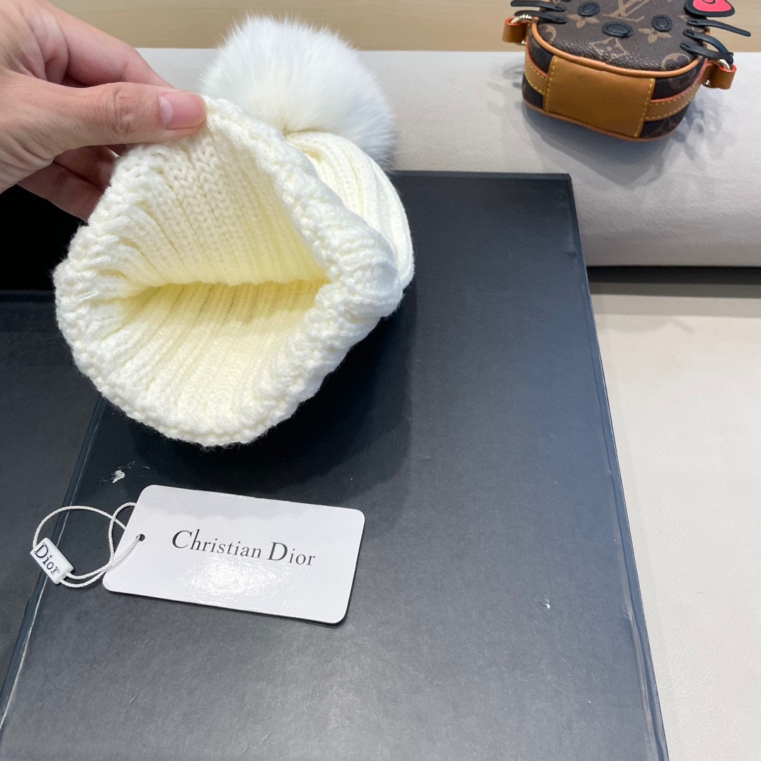 moncler针织帽秋冬新款帽子女士毛线帽仿狐狸毛球球帽假毛球加厚保暖帽子