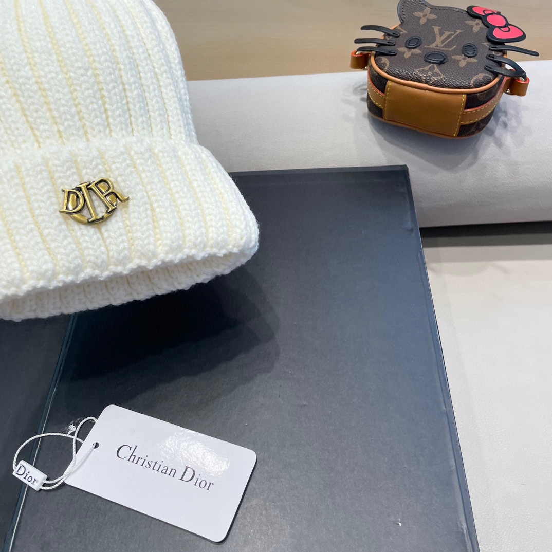 moncler针织帽秋冬新款帽子女士毛线帽仿狐狸毛球球帽假毛球加厚保暖帽子